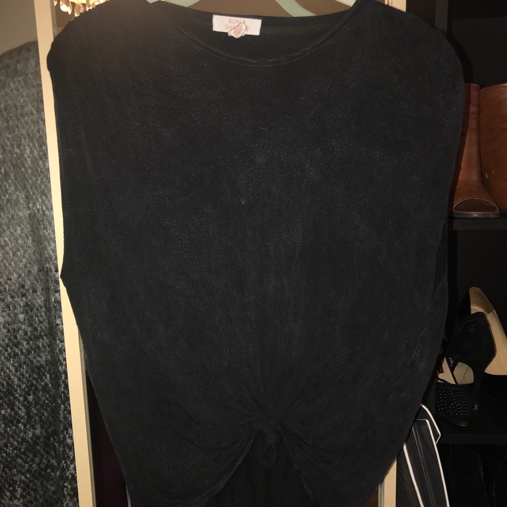 Sun & shadow knot tank